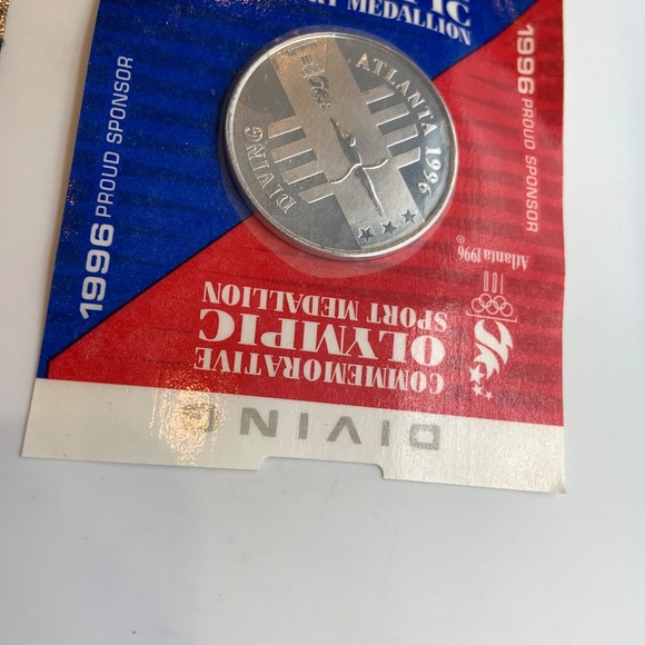 VTG 1996 Olympic Games Atlanta Commemorative Olympic Sport Medallion SEALED! - Picture 4 of 10